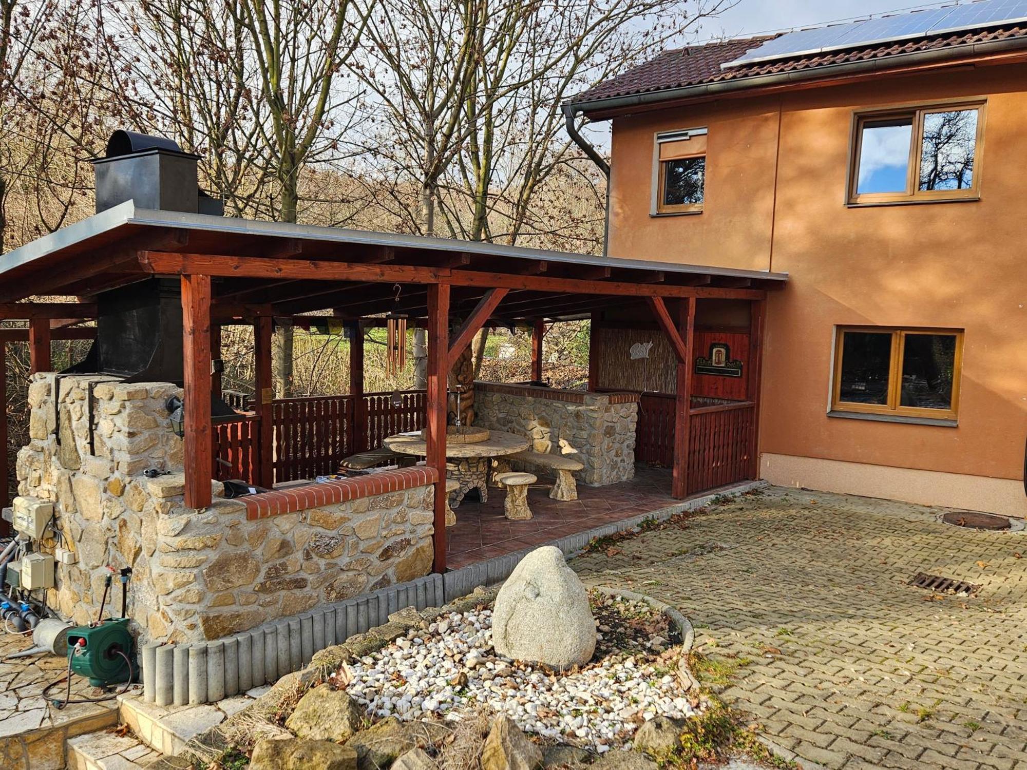 Pod Buchlovem - Wellness & Sport Buchlovice Extérieur photo